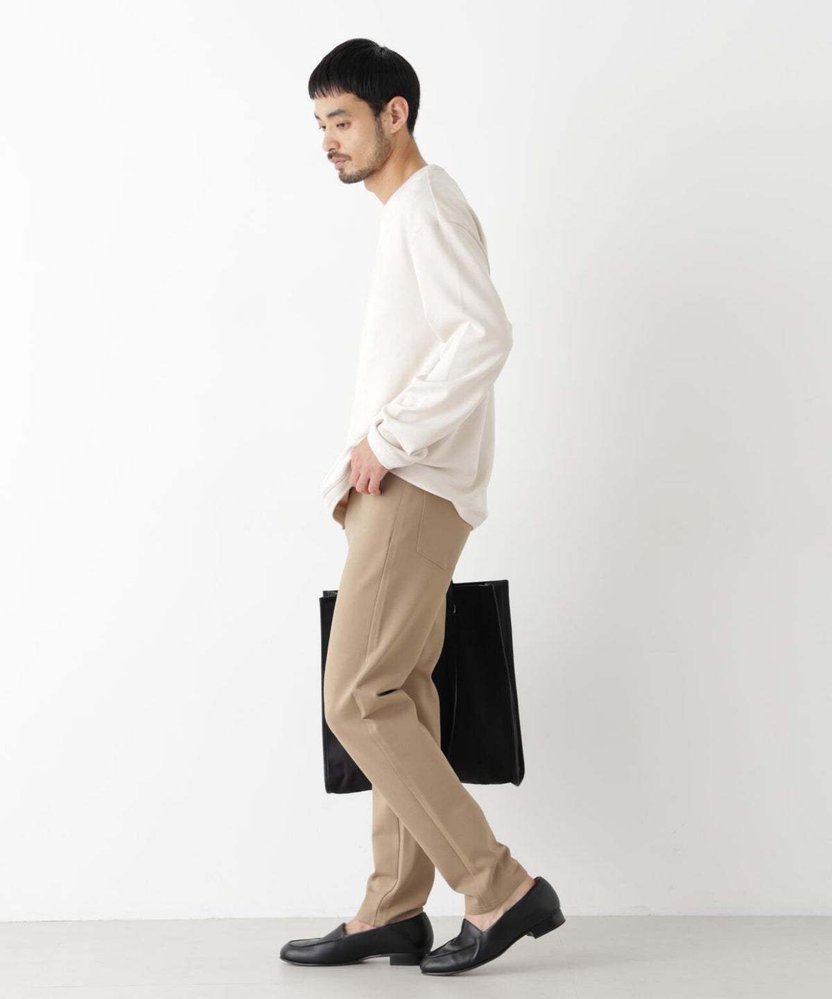 ストレッチ5Pテーパードパンツ
