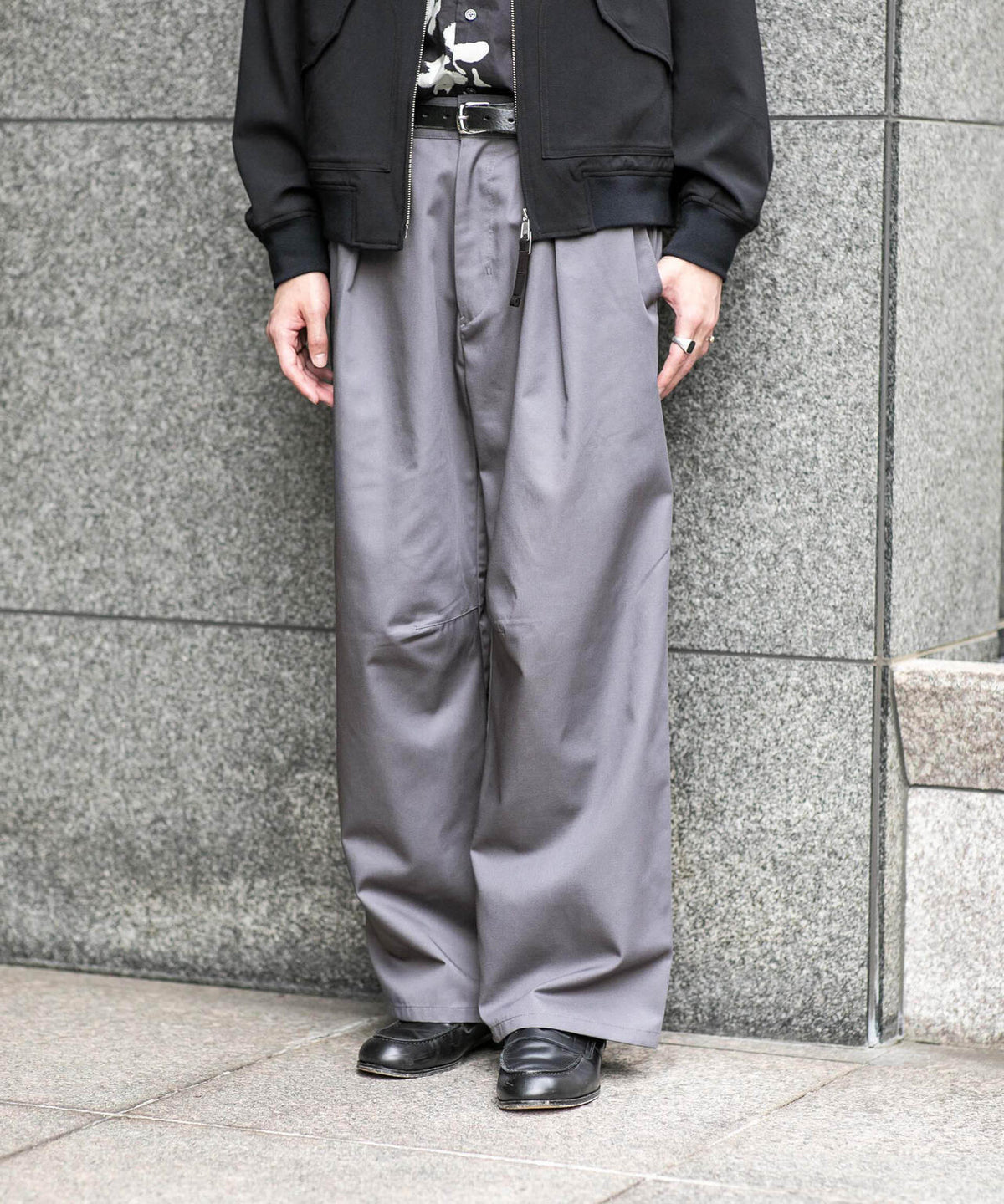 WEB限定/TCツイルワイドタックカーブパンツ