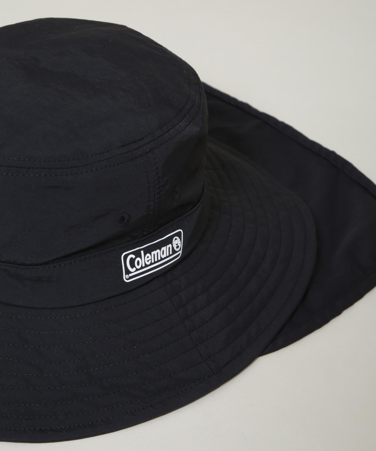 Coleman/タフタシェード付き アドベンチャーハット DARKROOM