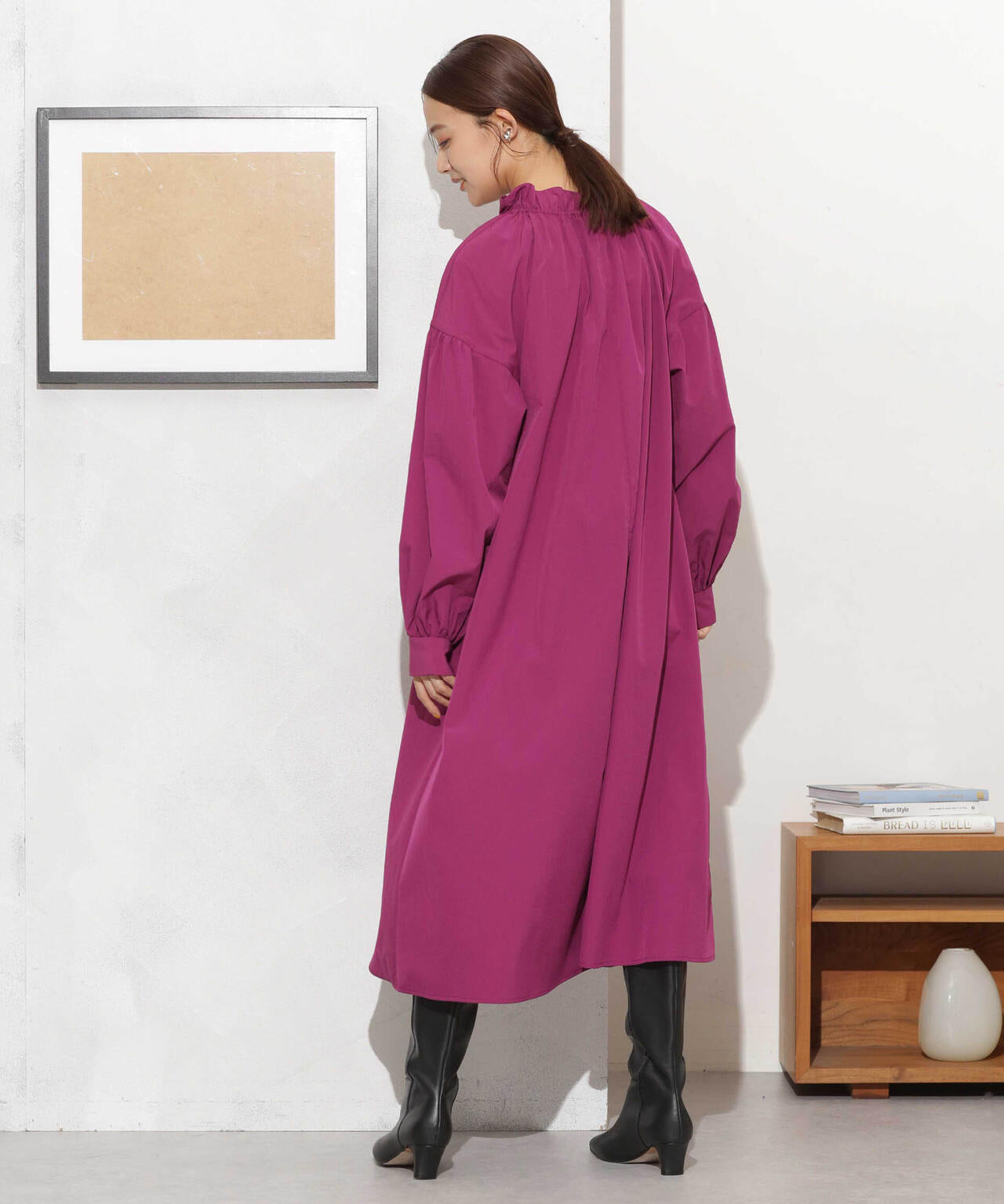 フリルカラーギャザーワンピース