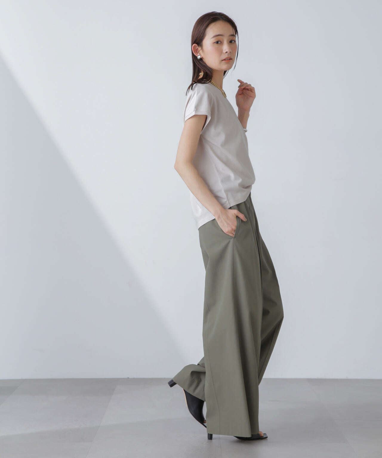 汗染み防止加工接触冷感フレンチスリーブTシャツ
