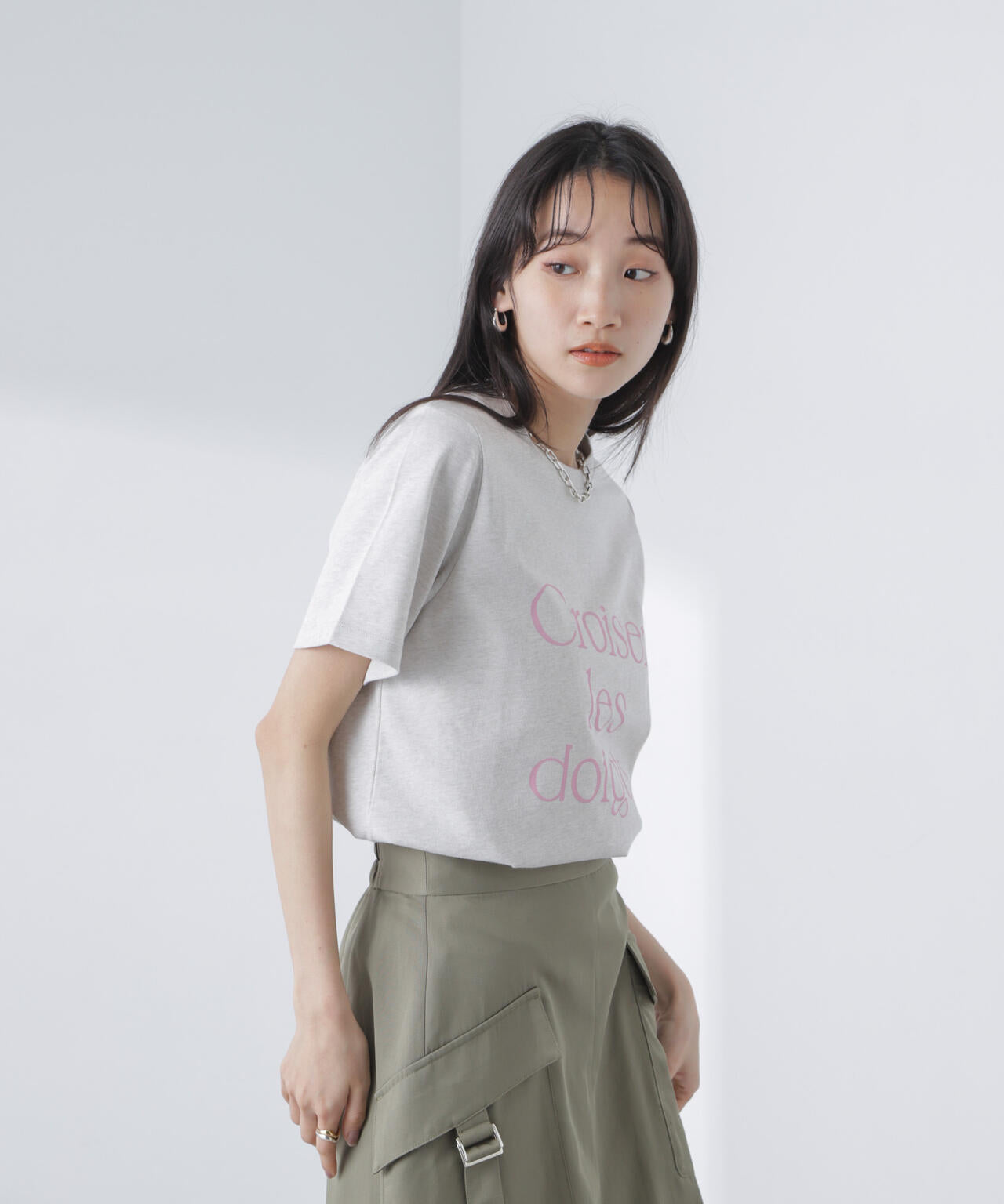 ロゴプリントTシャツ