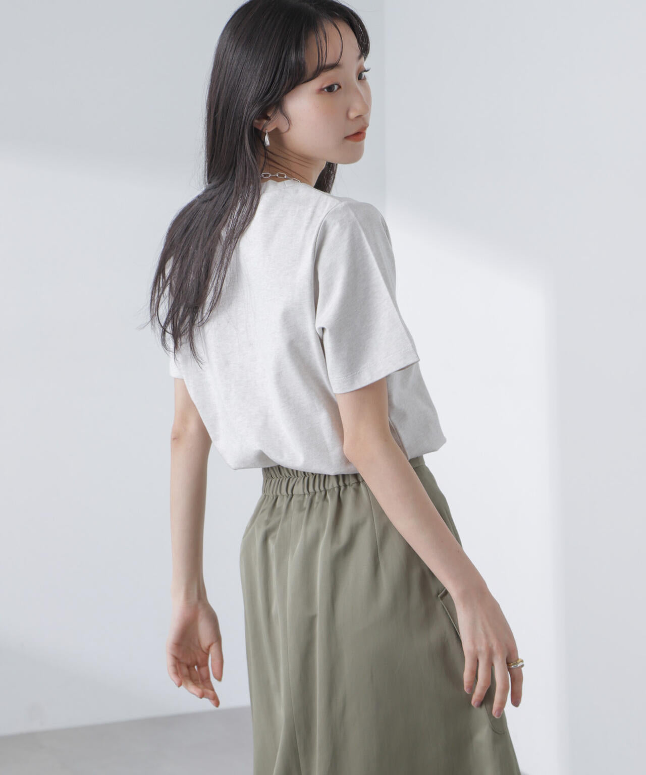 ロゴプリントTシャツ