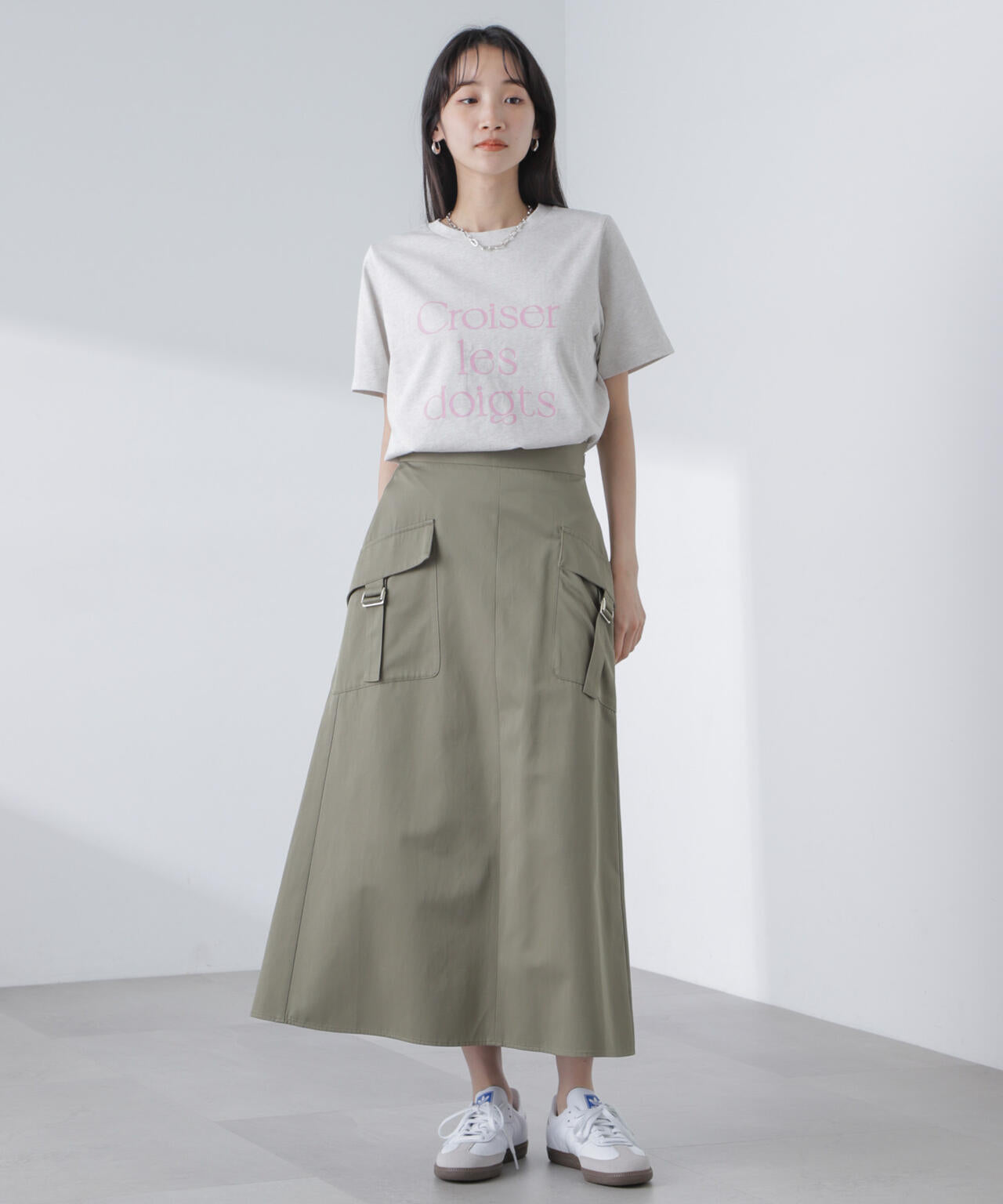 ロゴプリントTシャツ