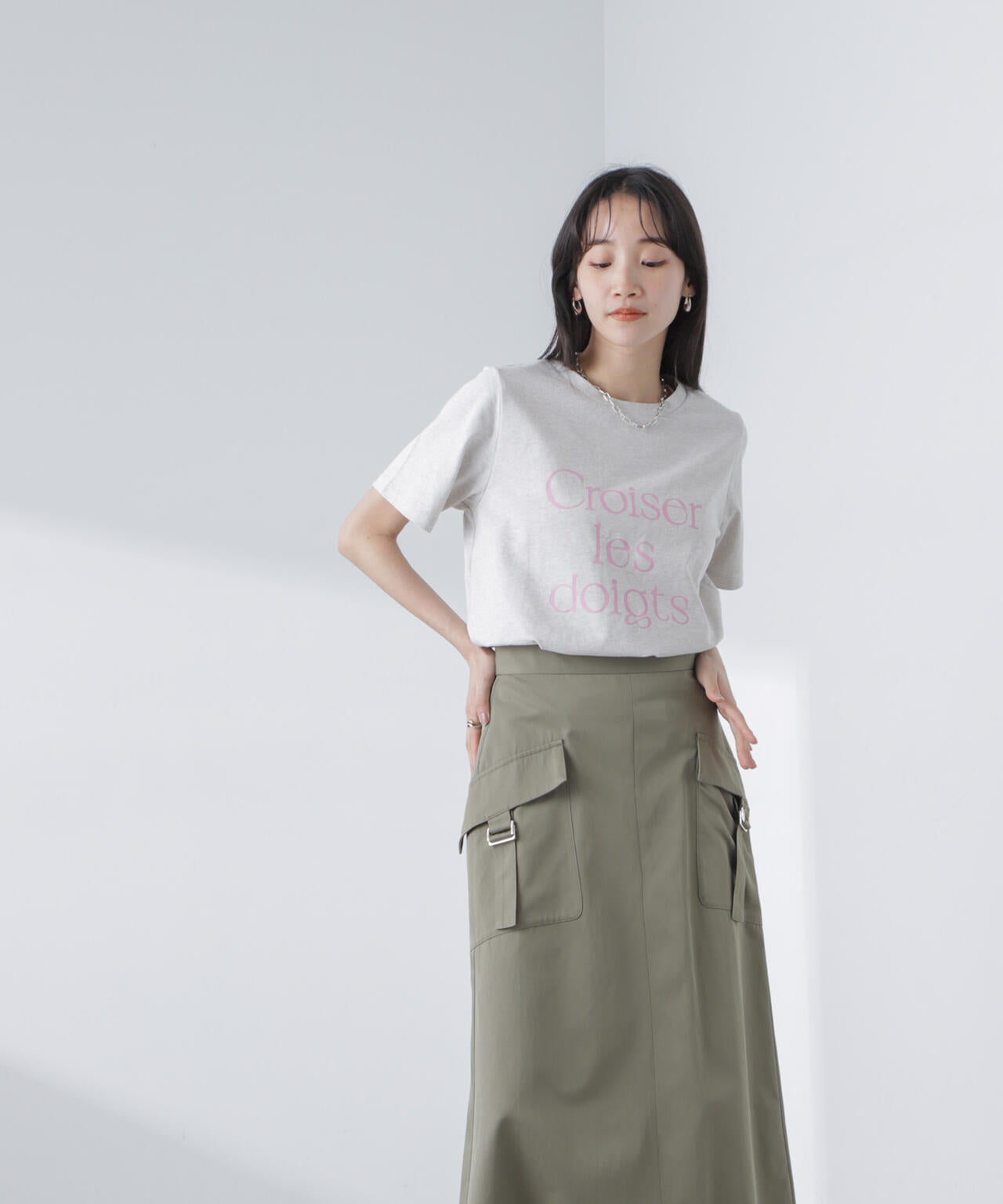 ロゴプリントTシャツ