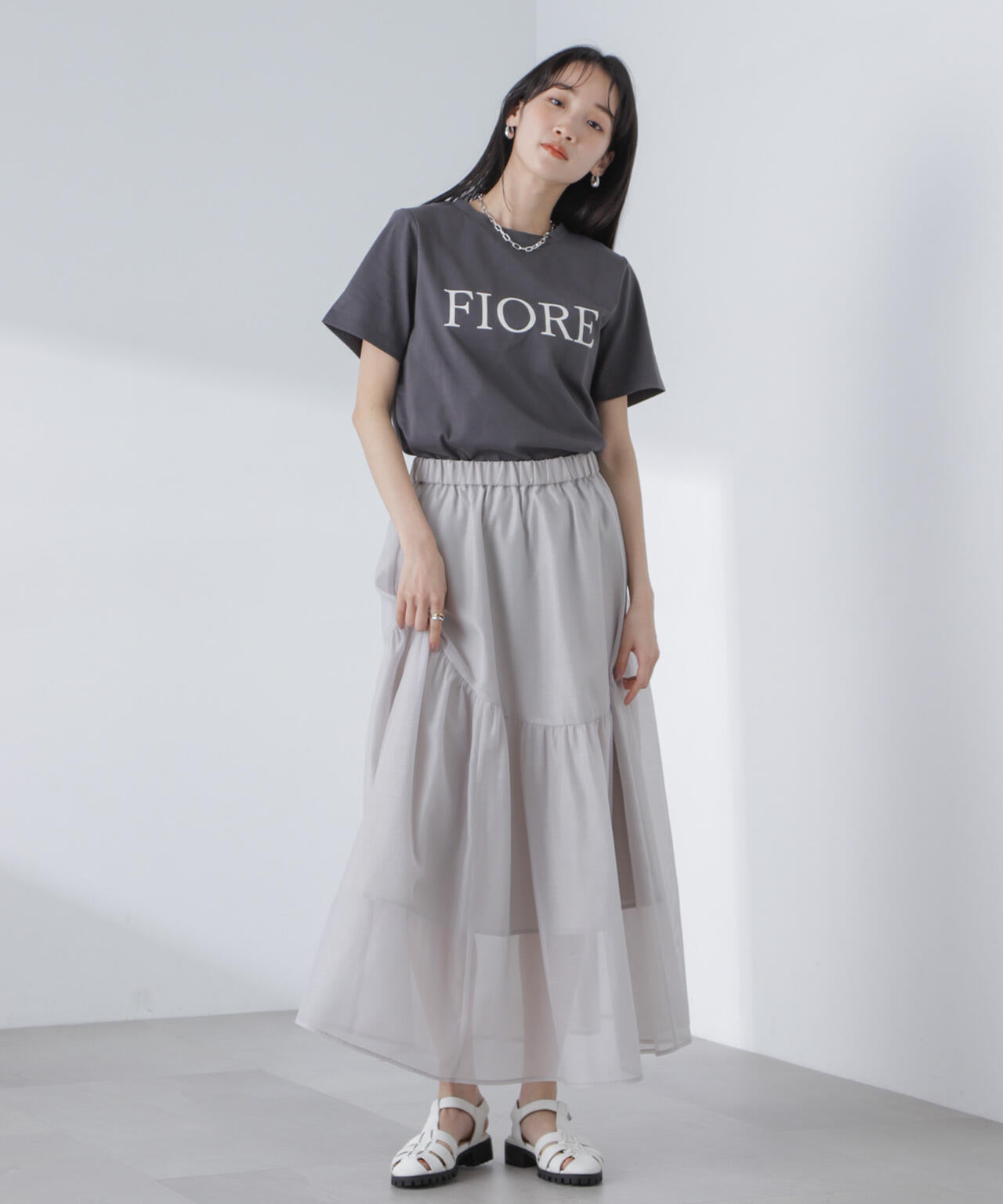 ロゴプリントTシャツ