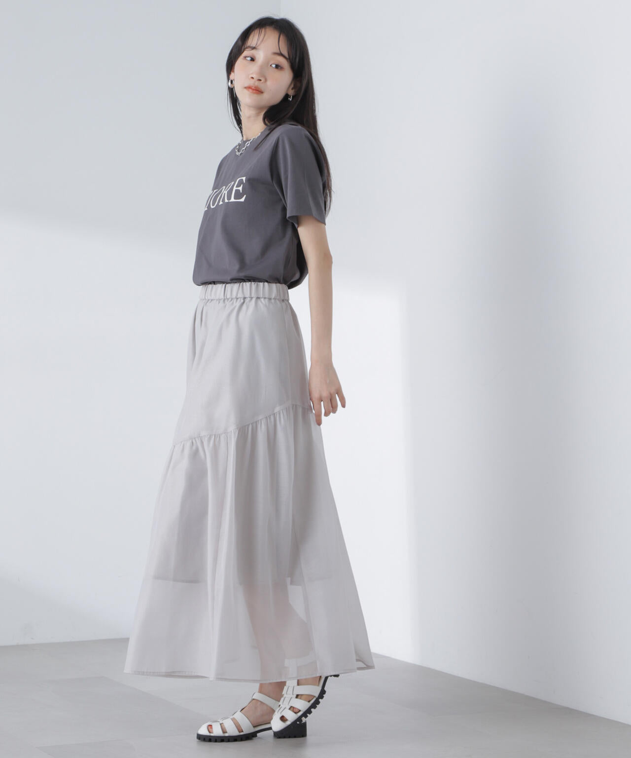 ロゴプリントTシャツ