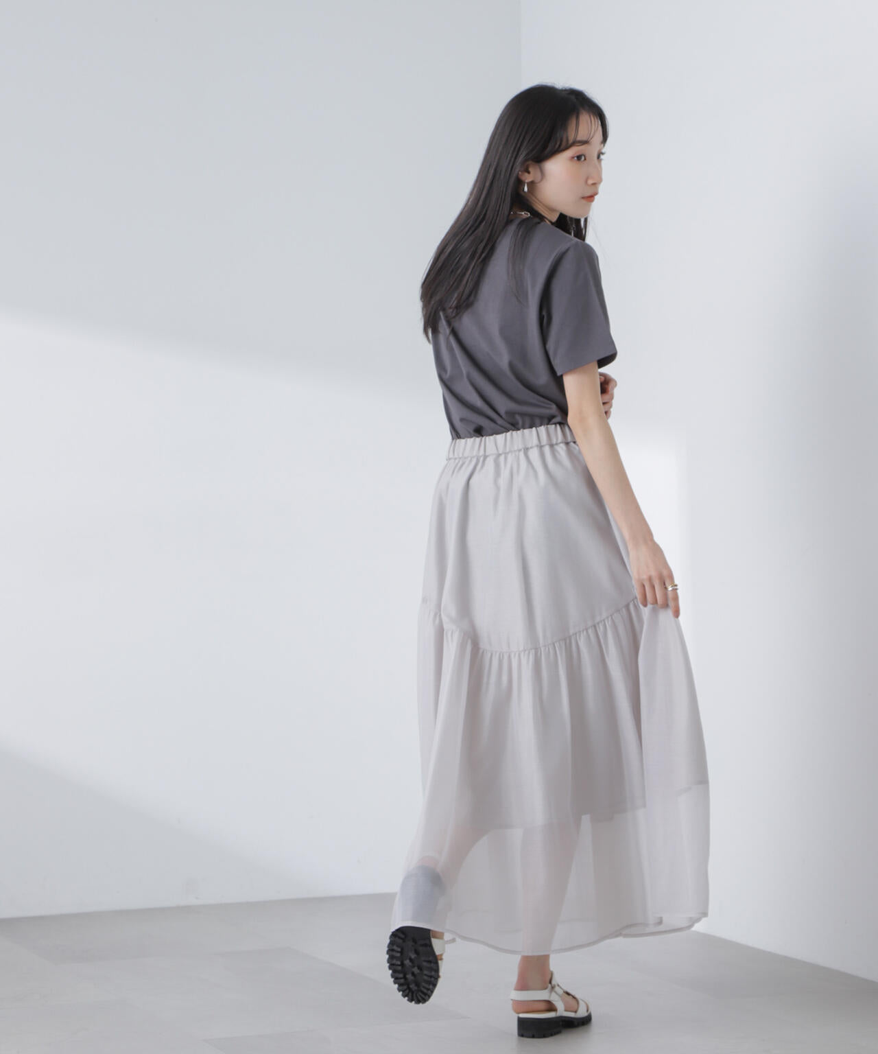 ロゴプリントTシャツ