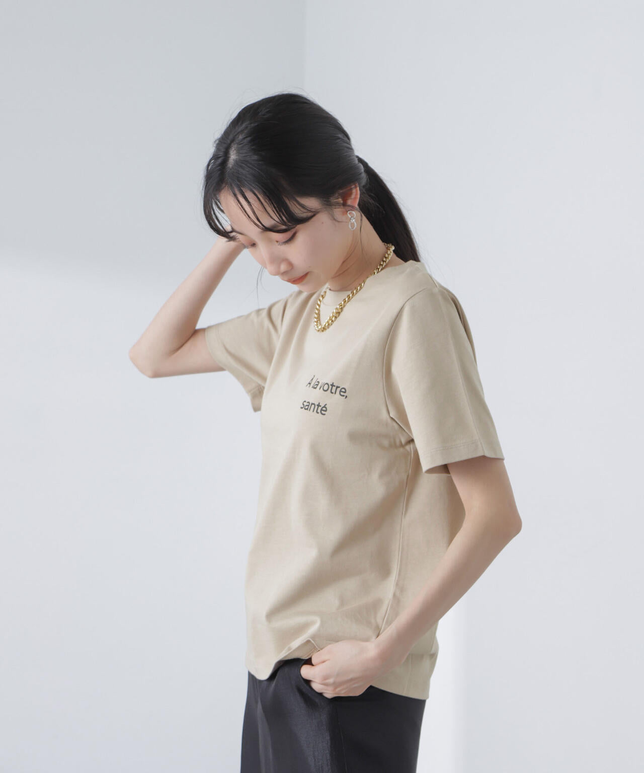 ロゴプリントTシャツ