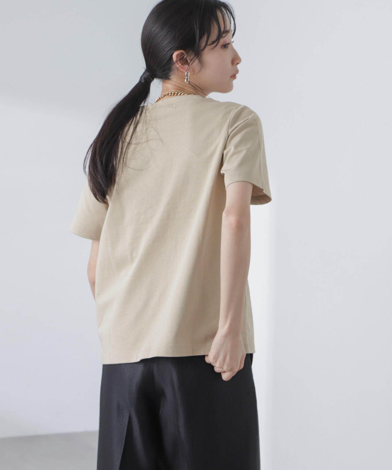 ロゴプリントTシャツ