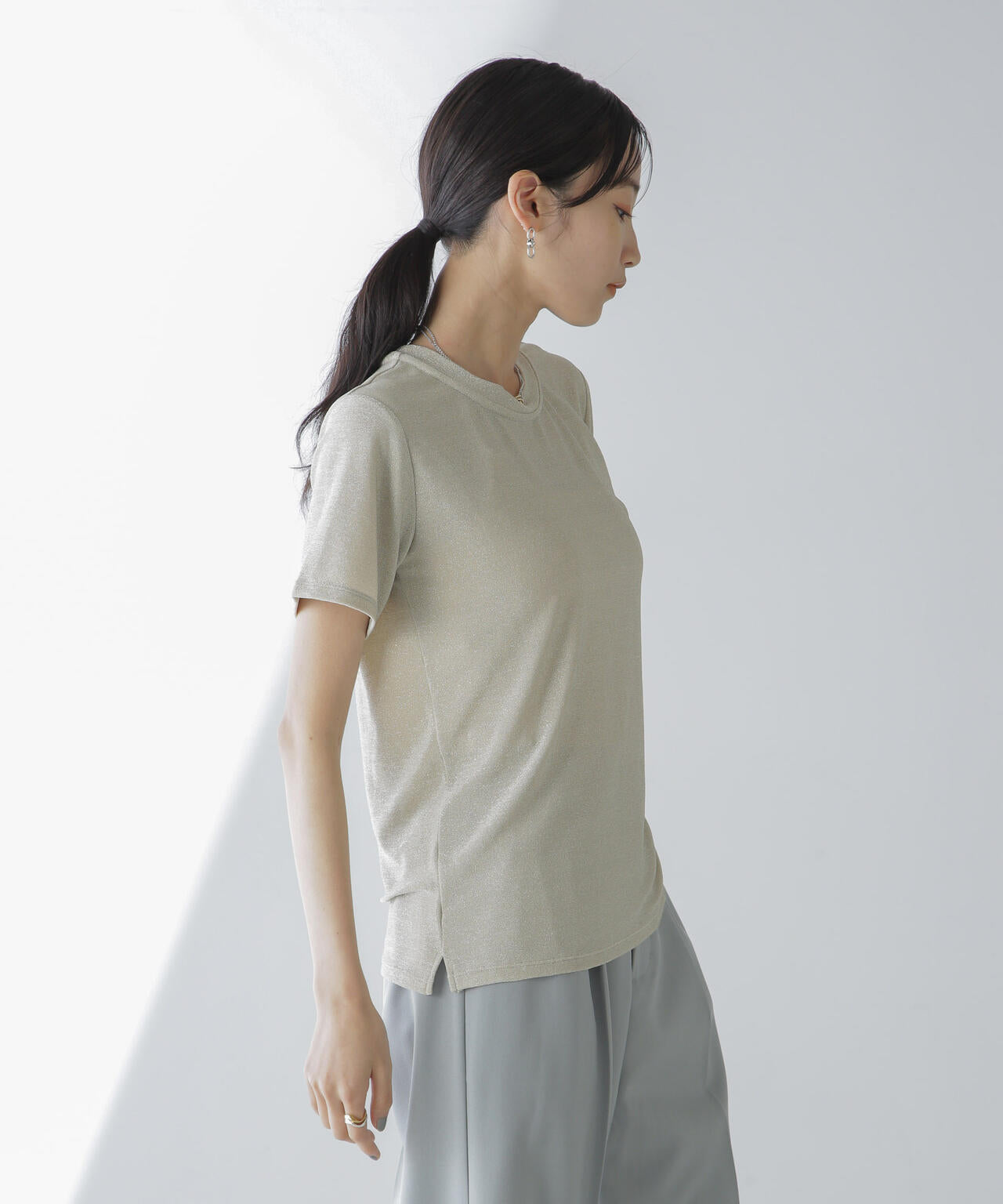ラメカットクルーネックTシャツ