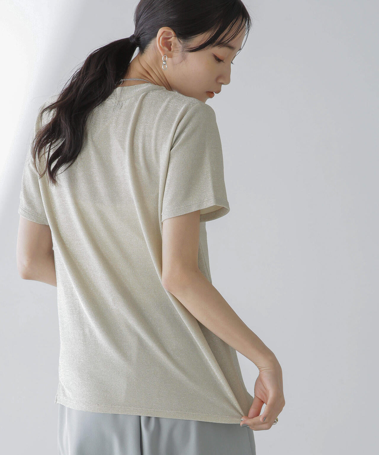ラメカットクルーネックTシャツ