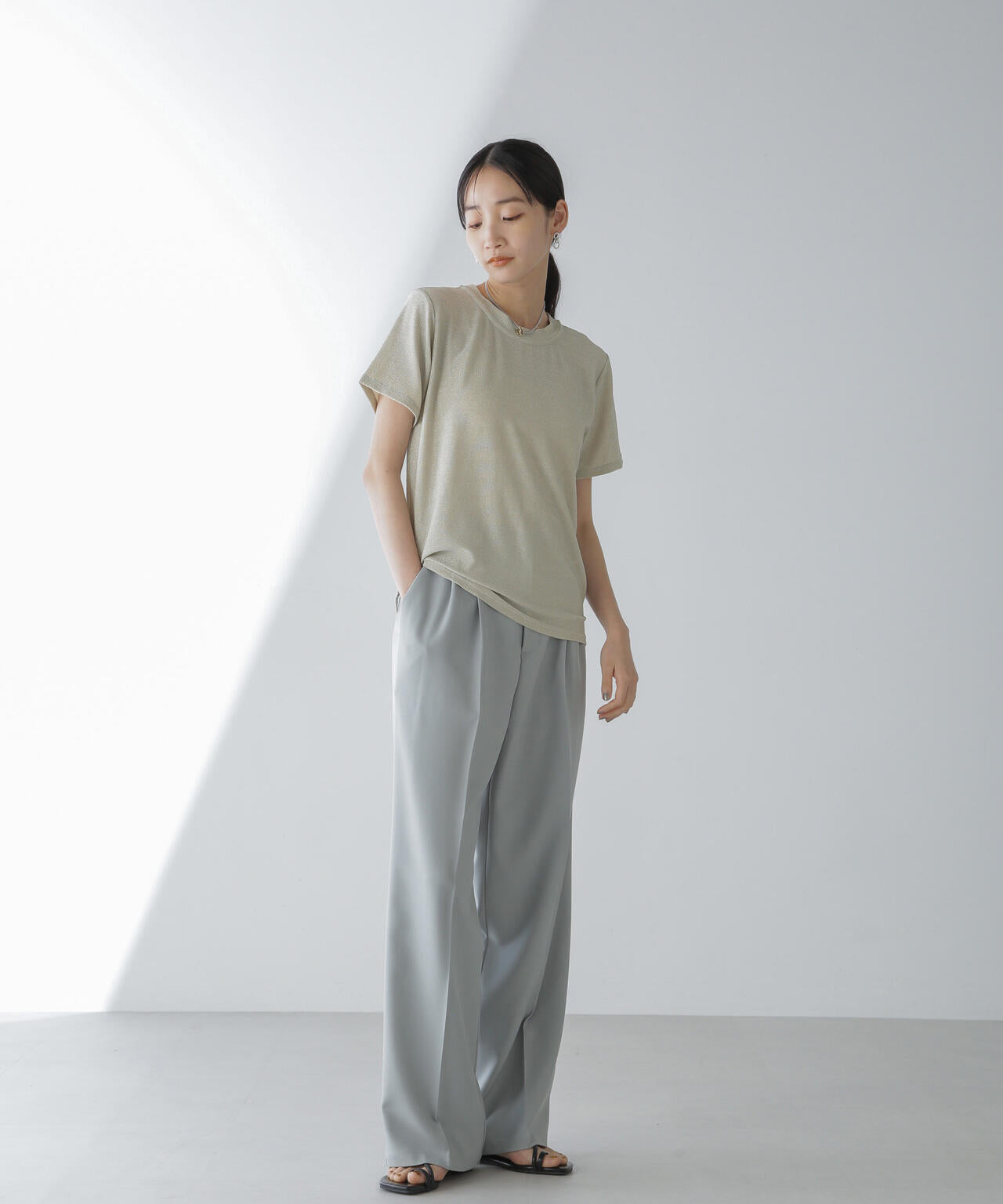 ラメカットクルーネックTシャツ