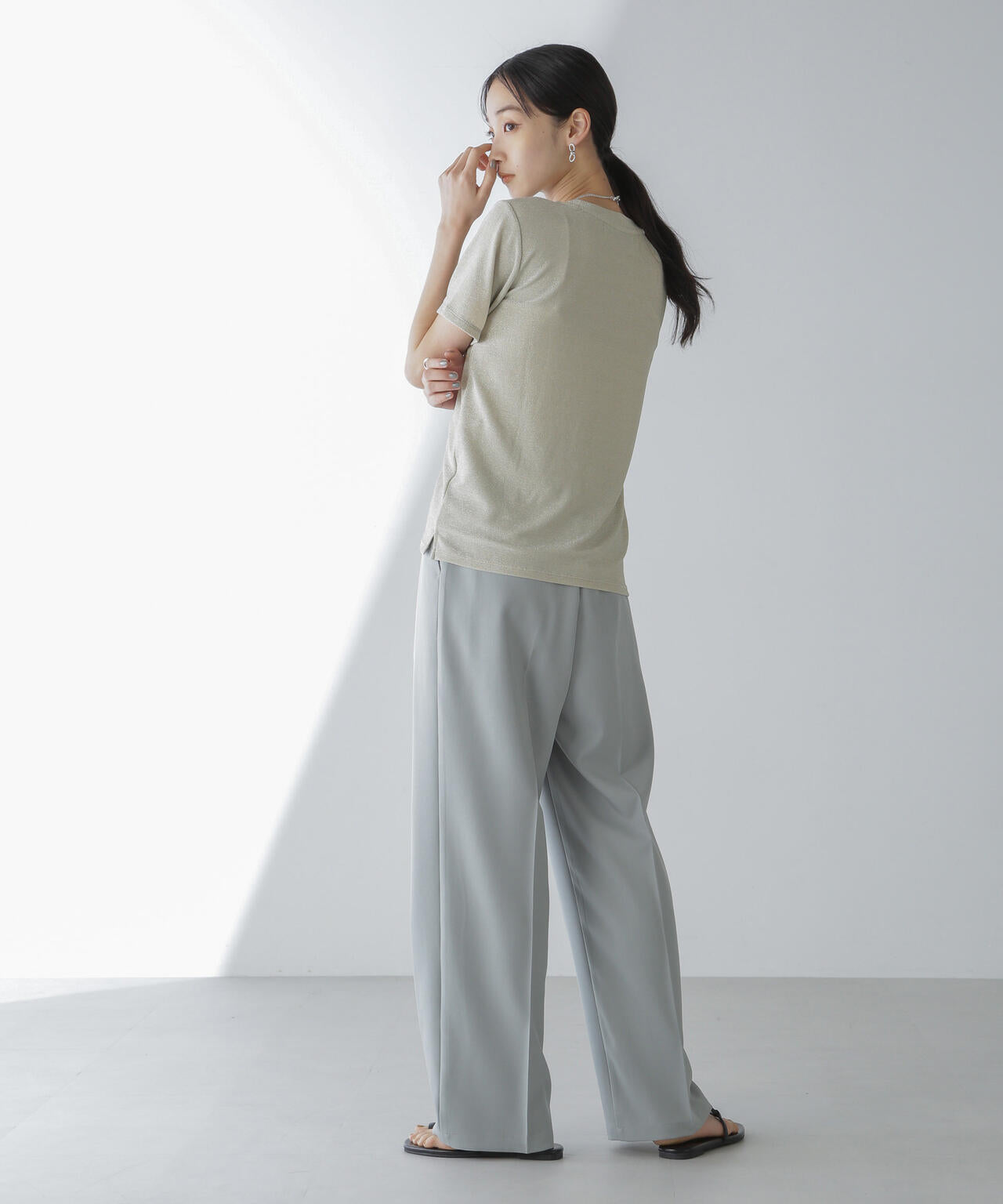 ラメカットクルーネックTシャツ