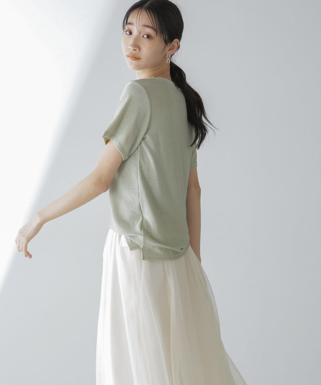 ラメカットクルーネックTシャツ