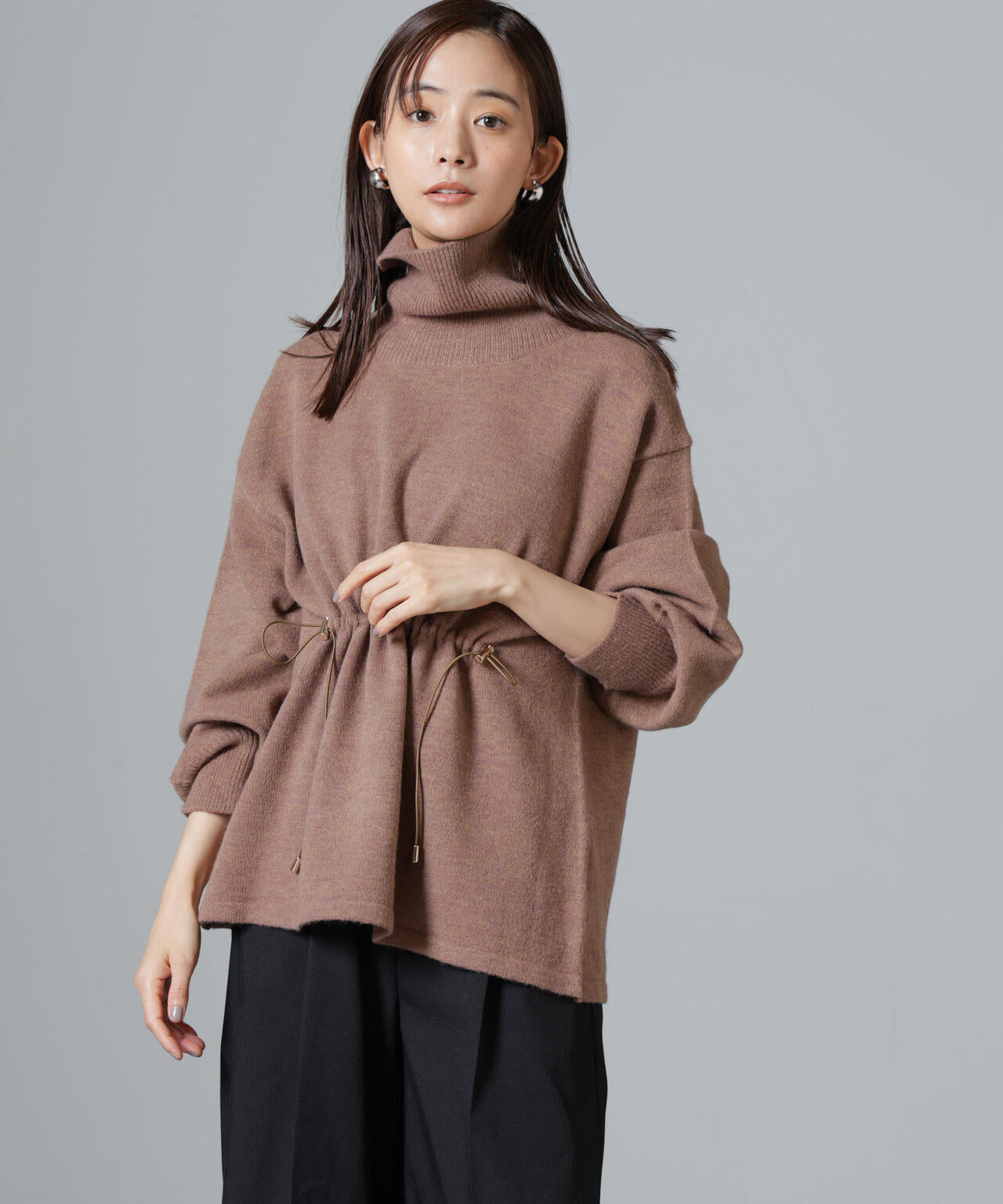 ウエストドロストタートルワイドニット