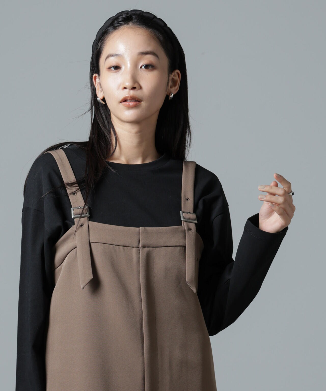 サイドスリットロングスリーブTシャツ