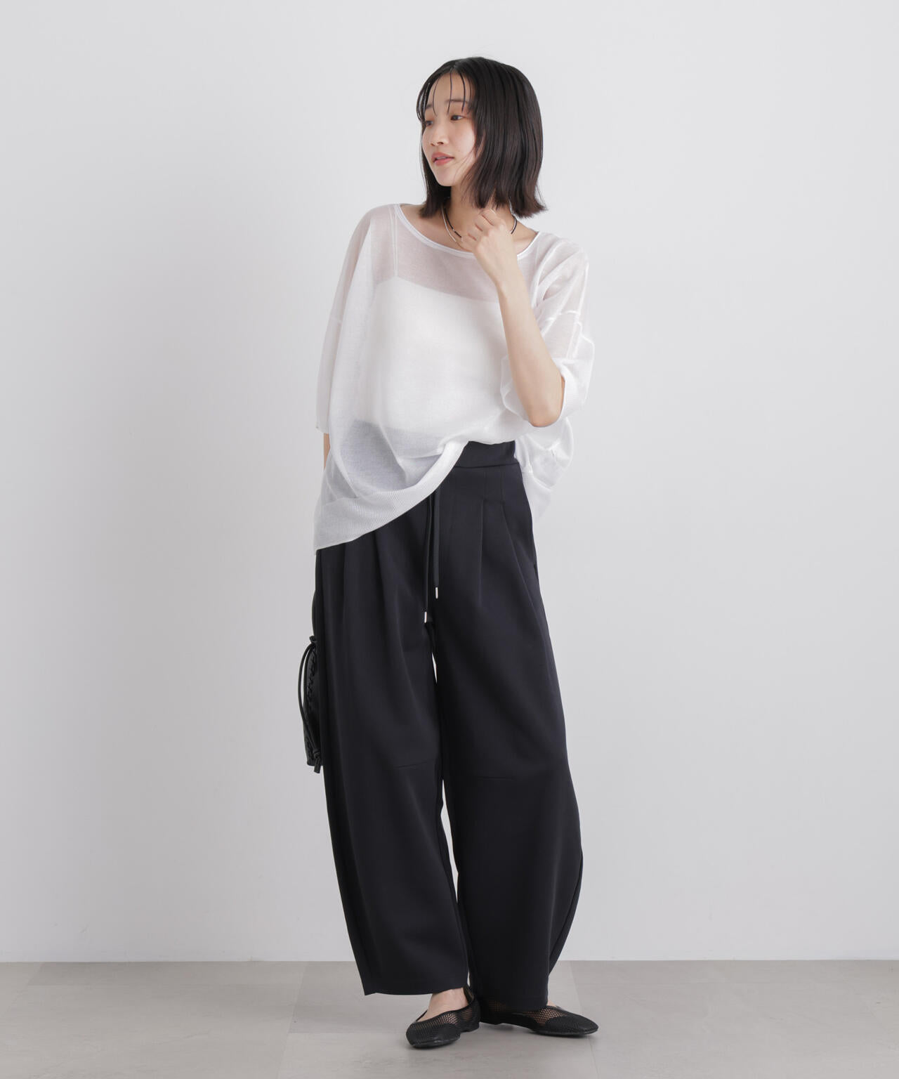 ボートネックシアーワイドニット