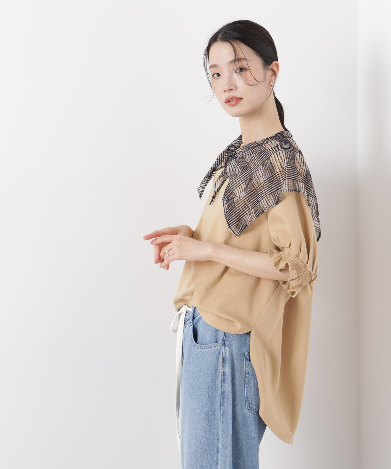 キャンディースリーブポンチカットトップス