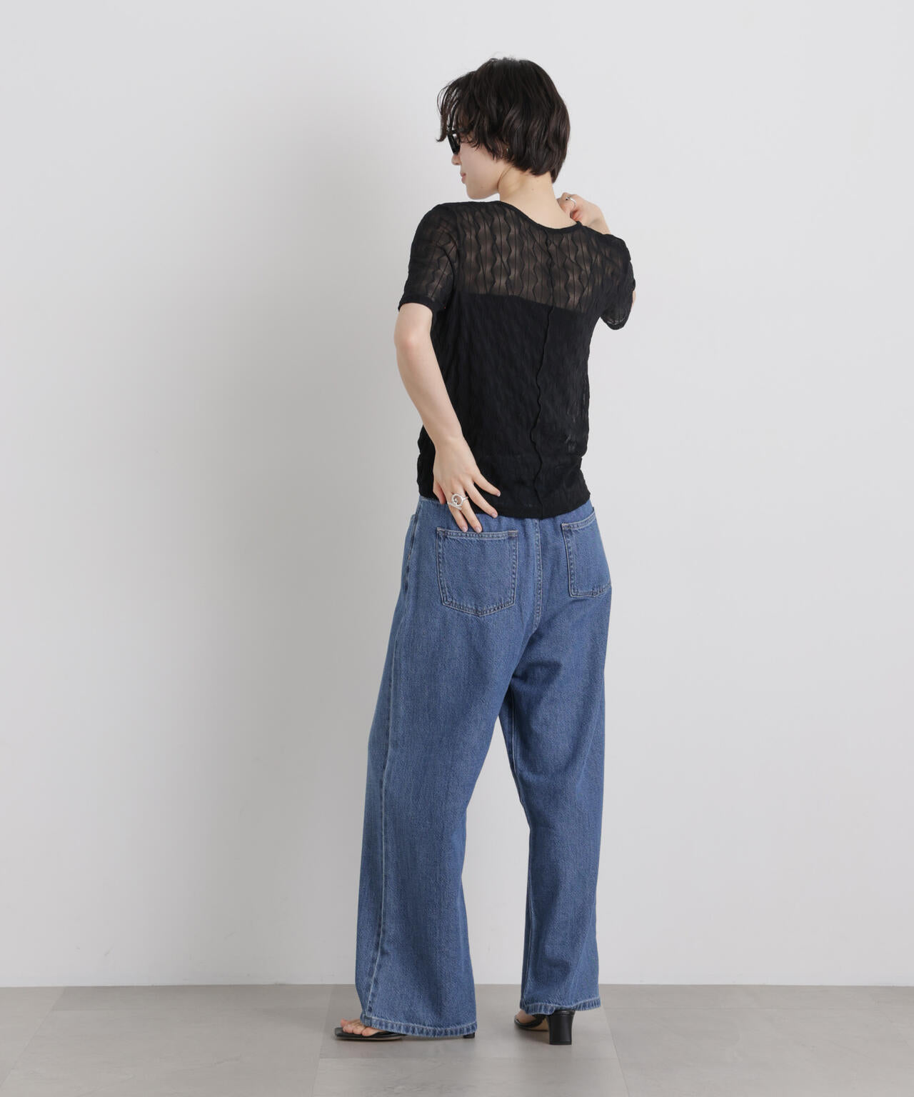 シアーカットクルーネックトップス