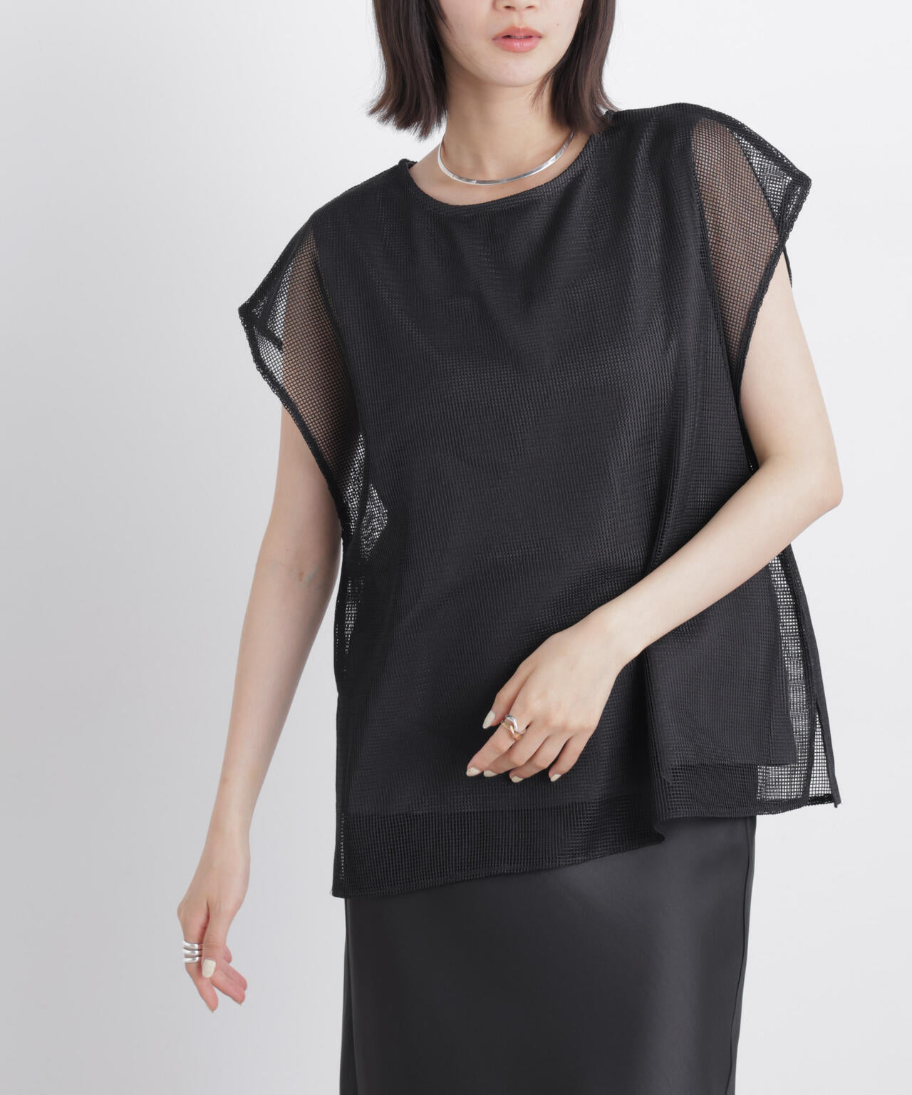 カラミメッシュレイヤードカットトップス