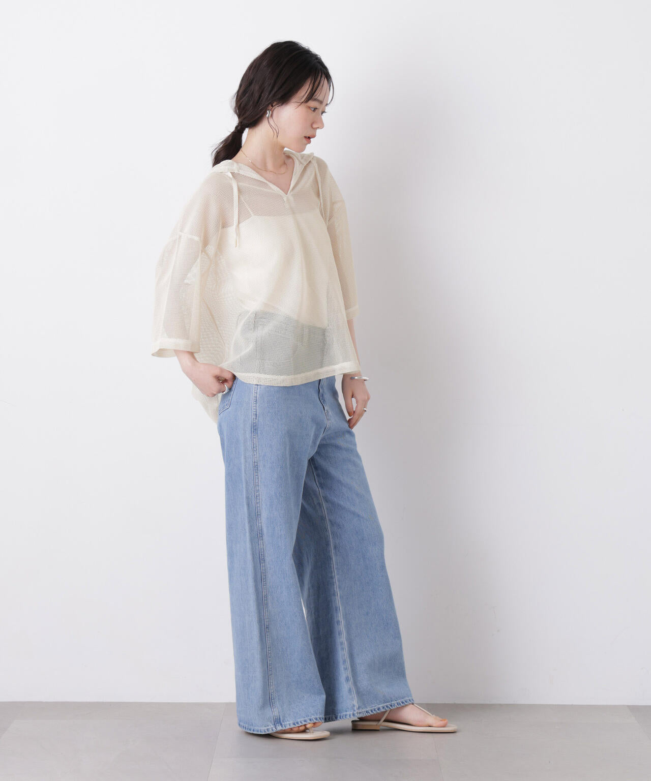 キーネックメッシュフーディートップス