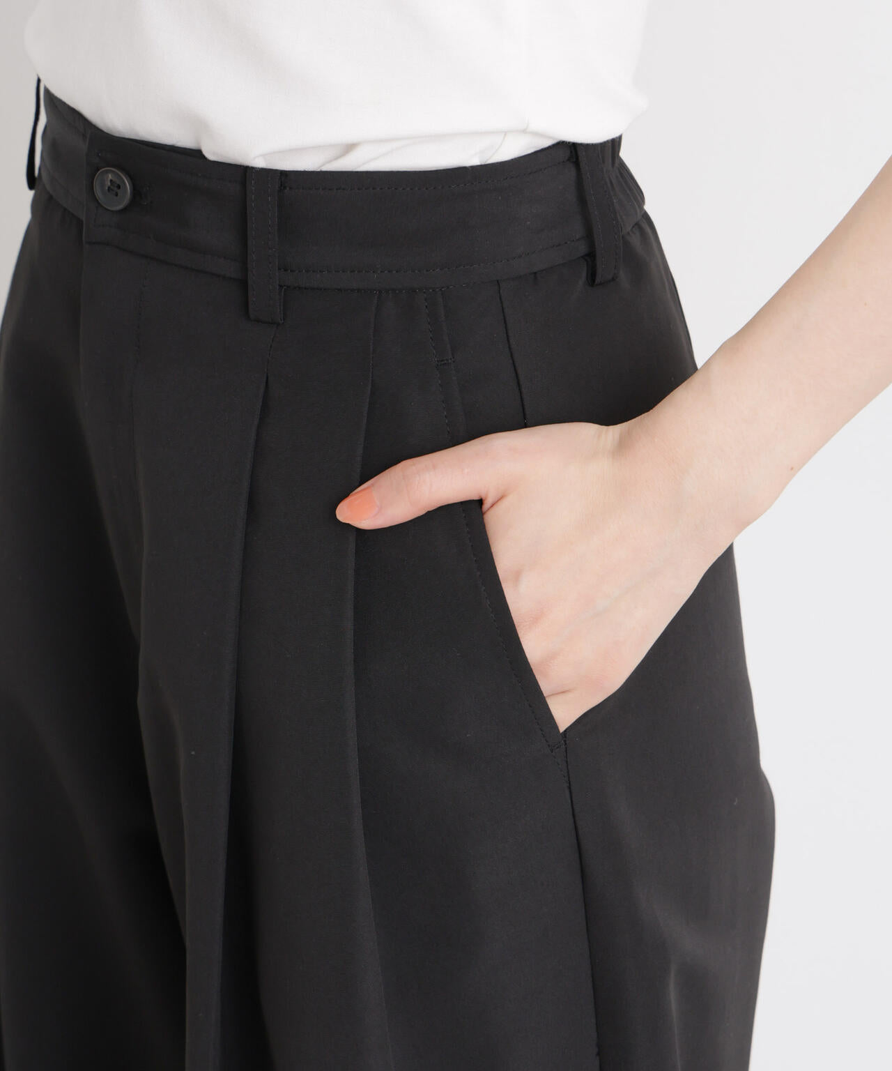 平織りツータックワイドパンツ