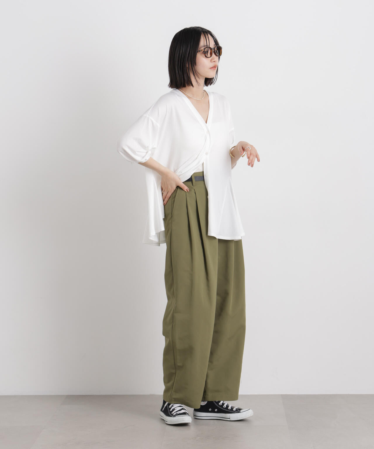 平織りツータックワイドパンツ