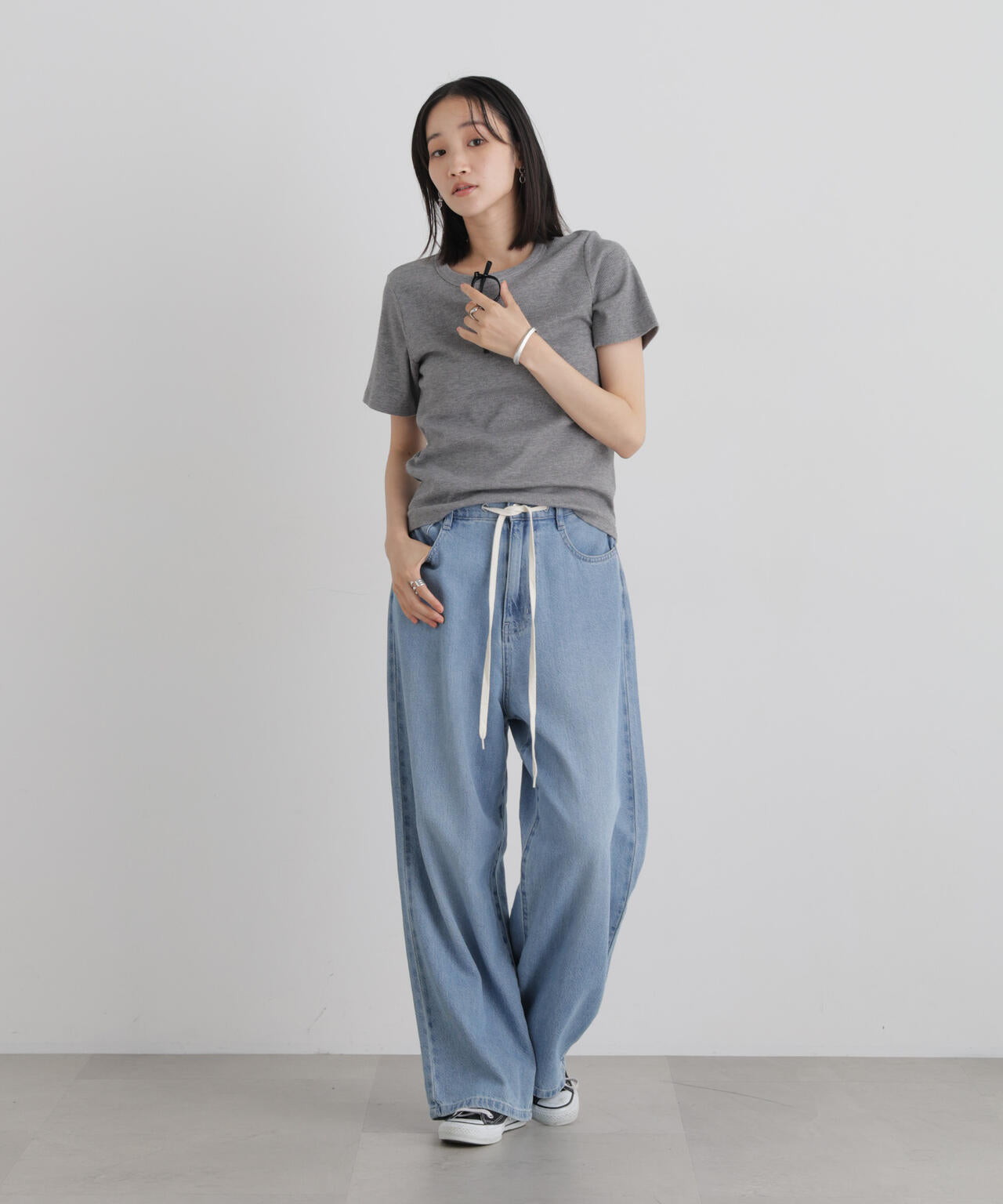 ラメリブカットクルーネックTシャツ