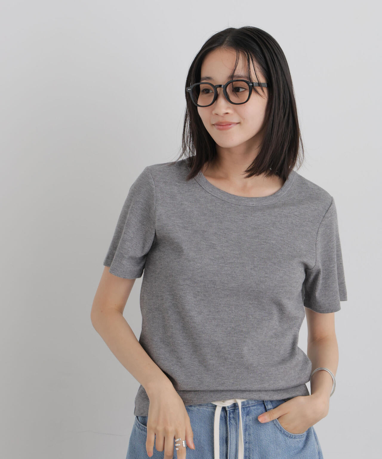 ラメリブカットクルーネックTシャツ