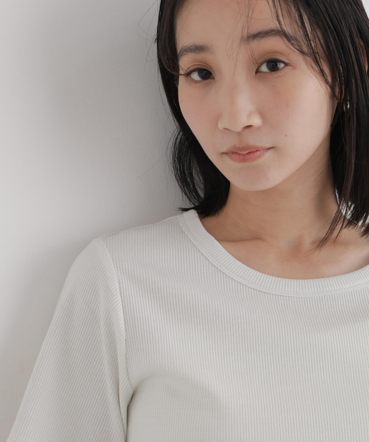 ラメリブカットクルーネックTシャツ