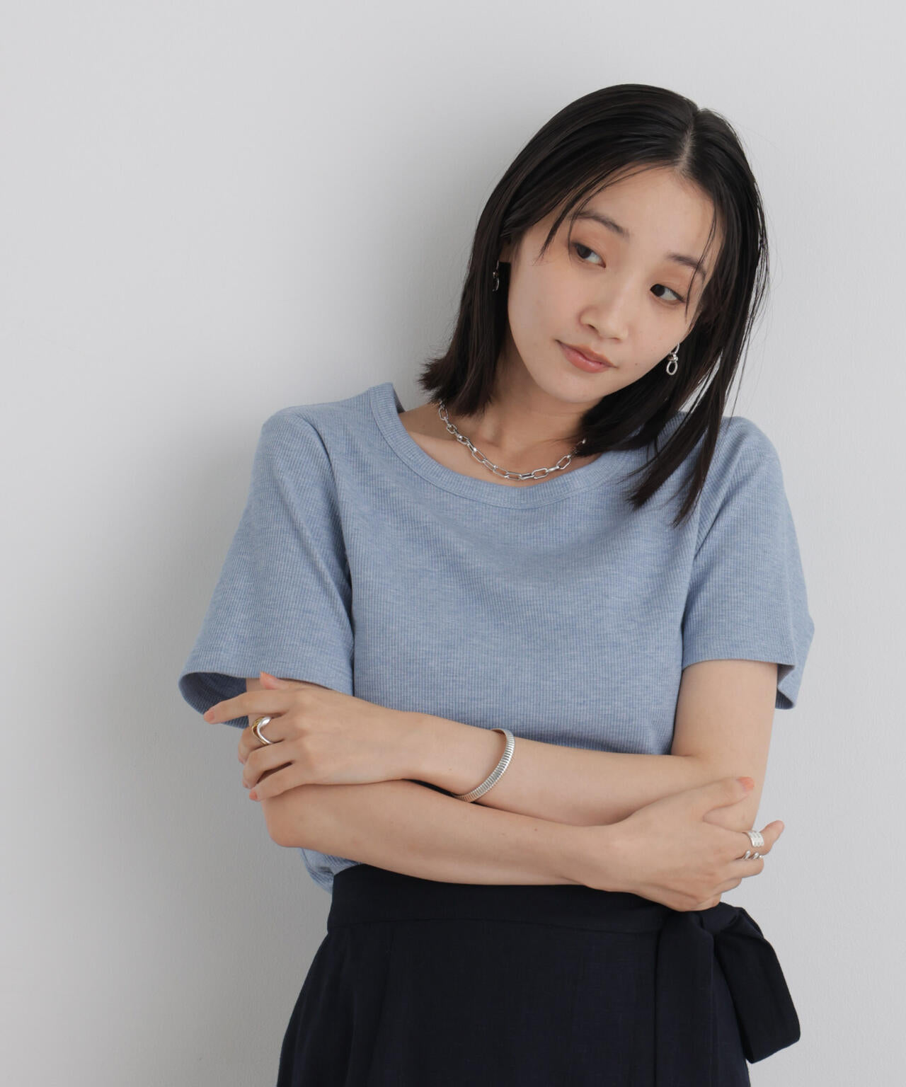 ラメリブカットクルーネックTシャツ