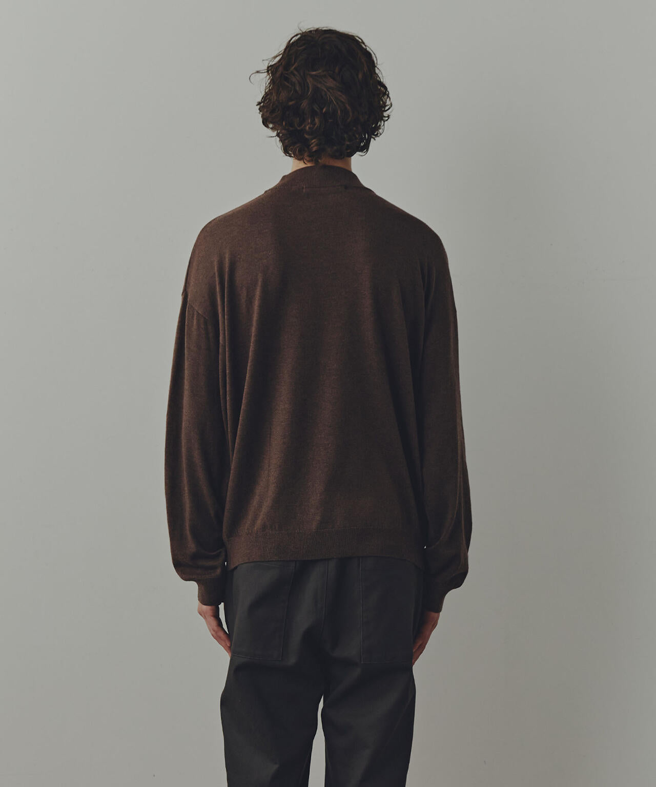 WEB限定/「Commonuse」クルーネックポケットニット