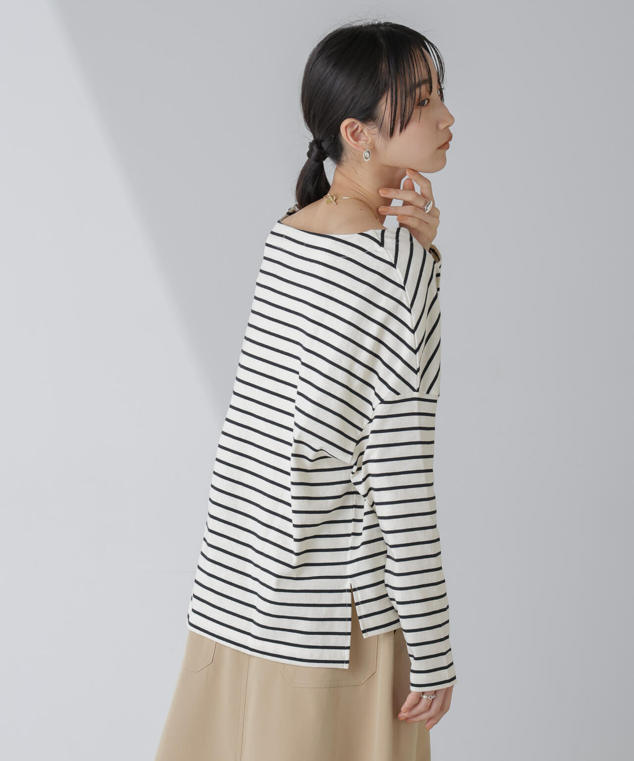 WEB限定/ボーダーワイドドロップトップス