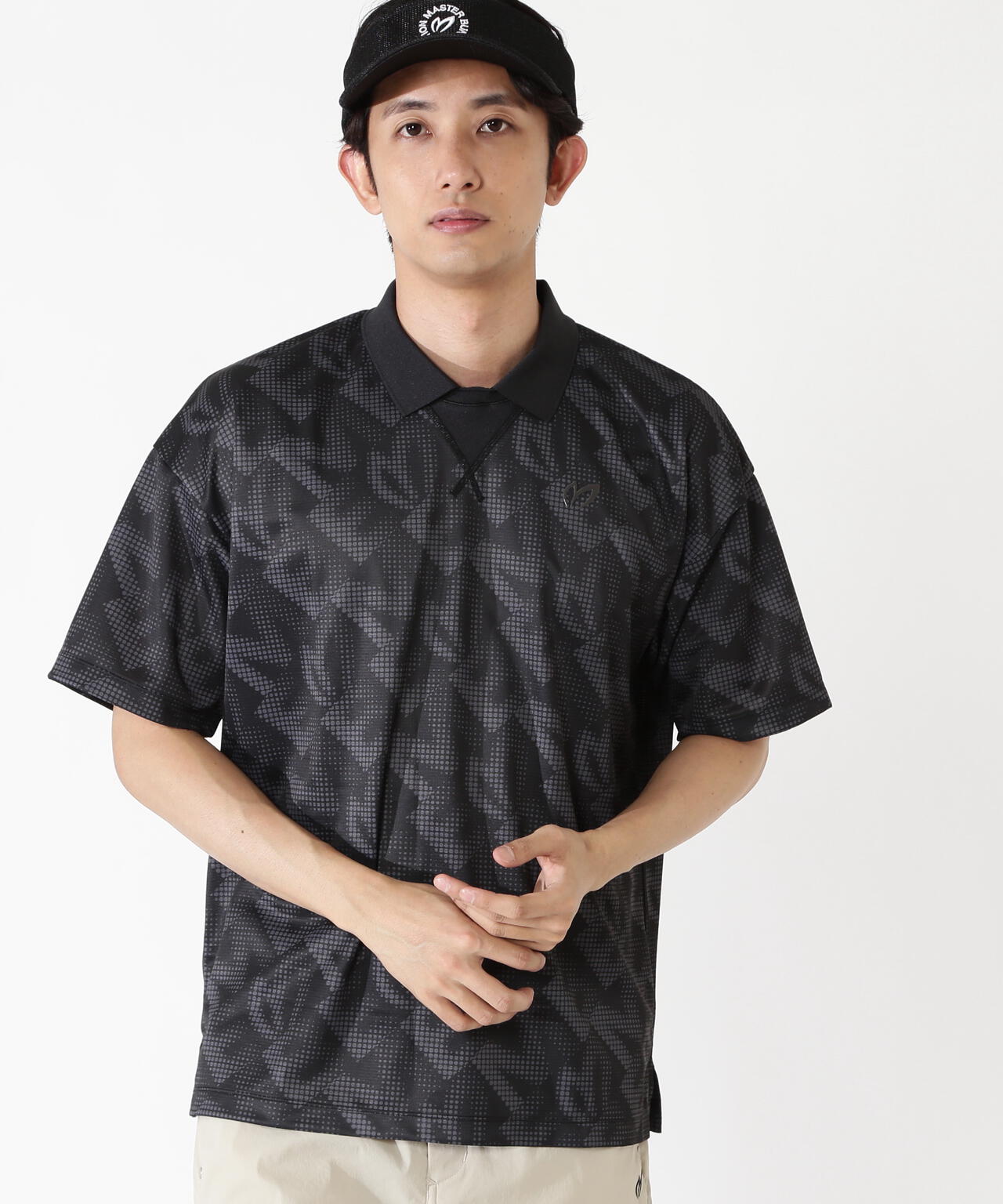 H:182cm/C:93/W:77/H:91 着用サイズ：5