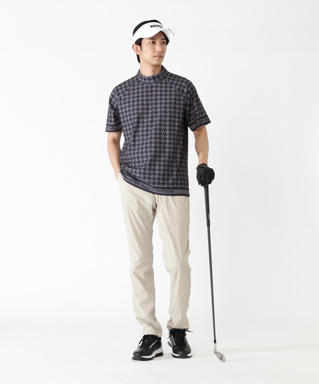 H:182cm/C:93/W:77/H:91 着用サイズ：5