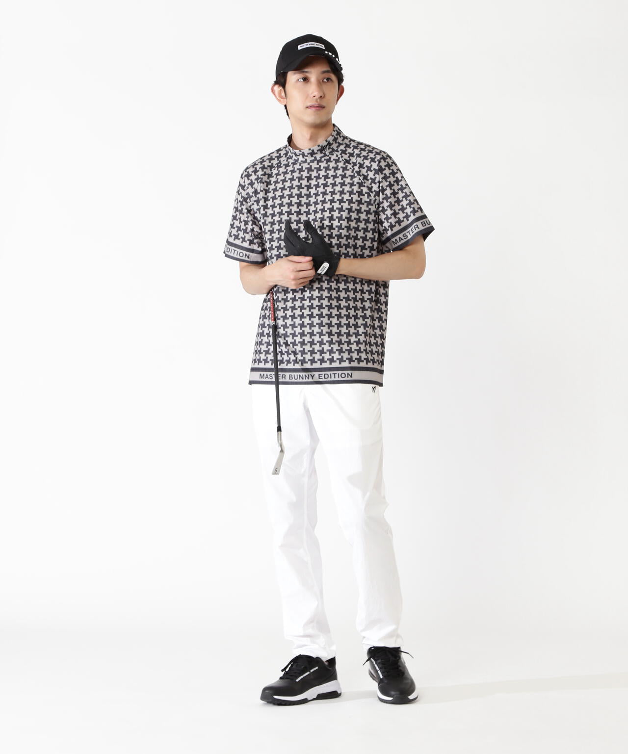 H:182cm/C:93/W:77/H:91 着用サイズ：5