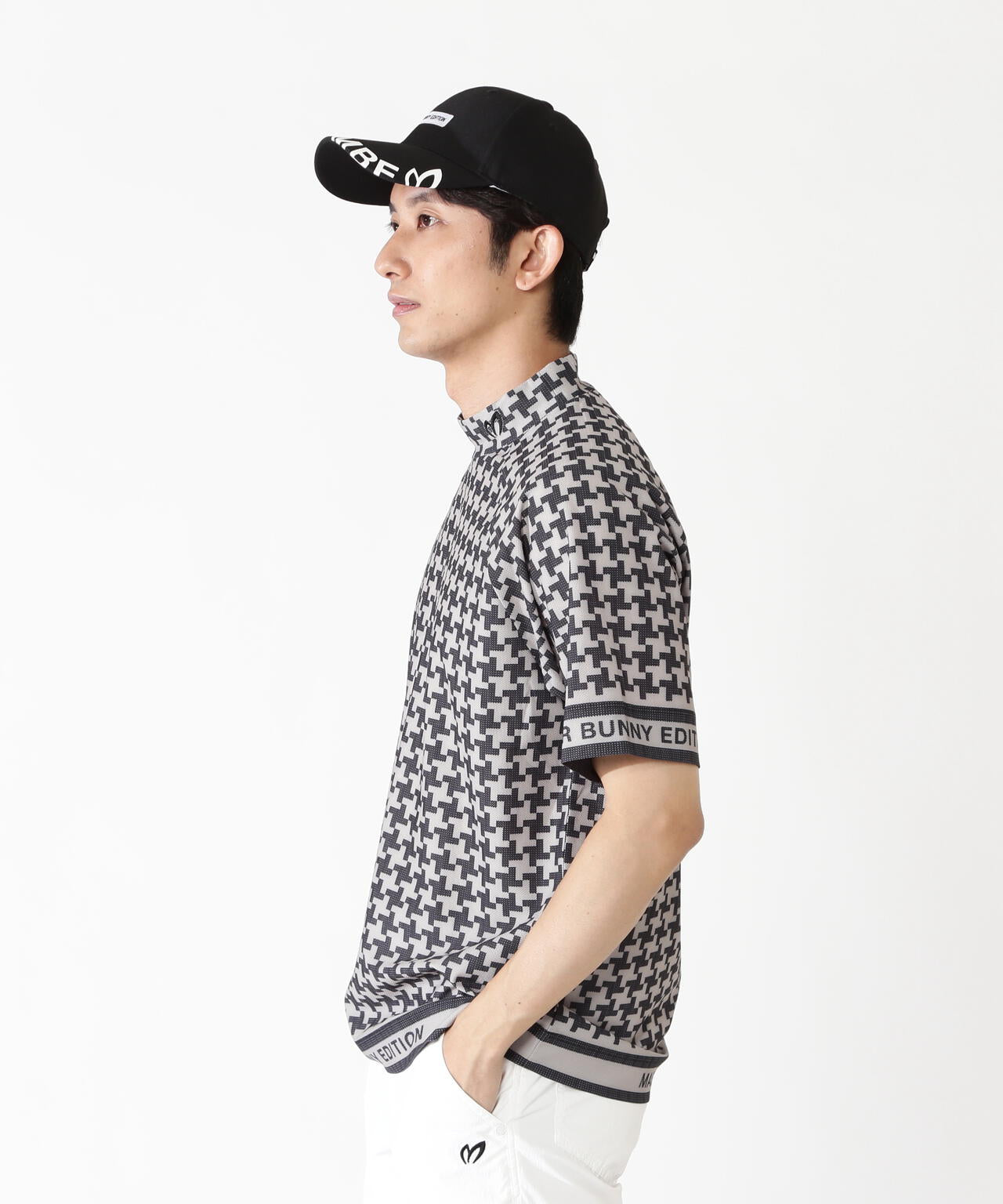 H:182cm/C:93/W:77/H:91 着用サイズ：5