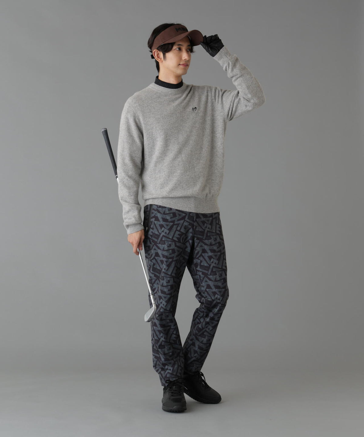 H:182cm/C:93/W:77/H:91 着用サイズ：5
