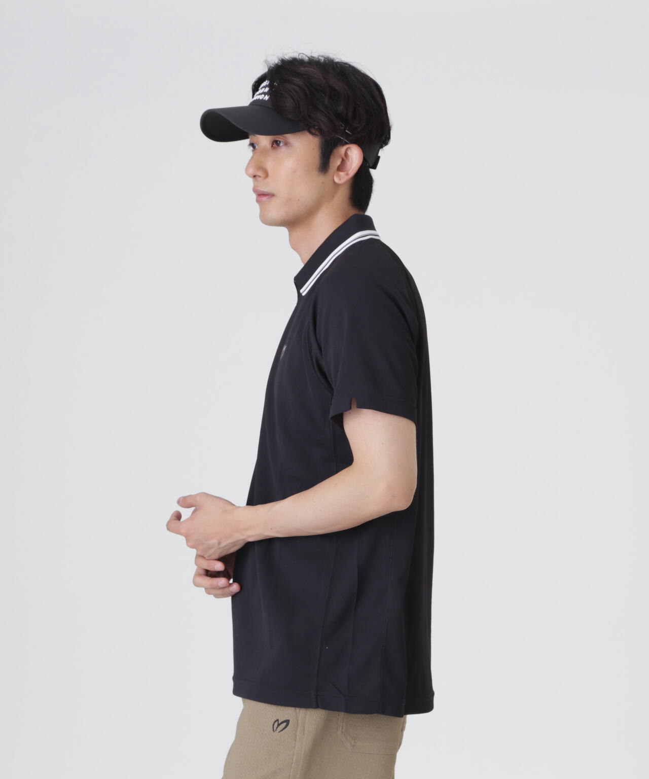 H:182cm/C:93/W:77/H:91 着用サイズ：5
