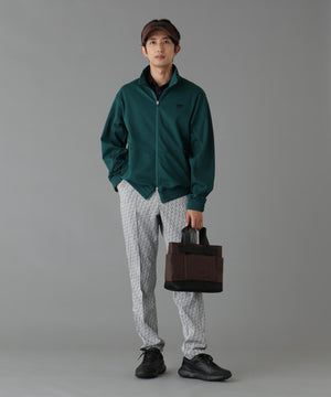 H:182cm/C:93/W:77/H:91 着用サイズ：5