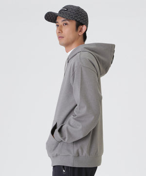 H:182cm/C:93/W:77/H:91 着用サイズ：5
