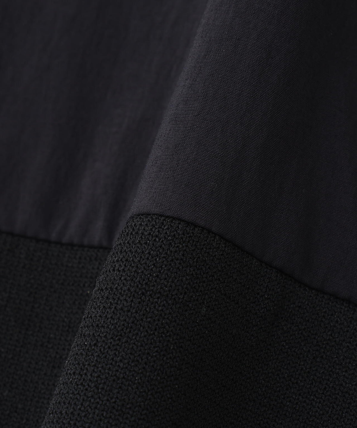 [直営店舗&公式オンライン限定] 接結ニットフーディプルオーバー (MENS)