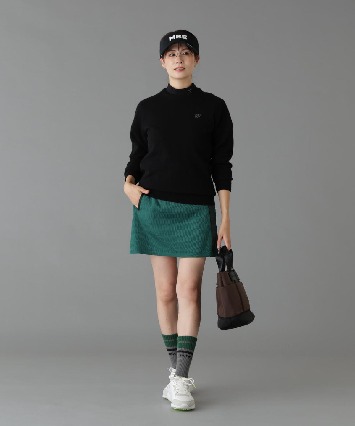 Height : 160 Bust : 80 Waist : 58 Hips : 83 着用サイズ：1