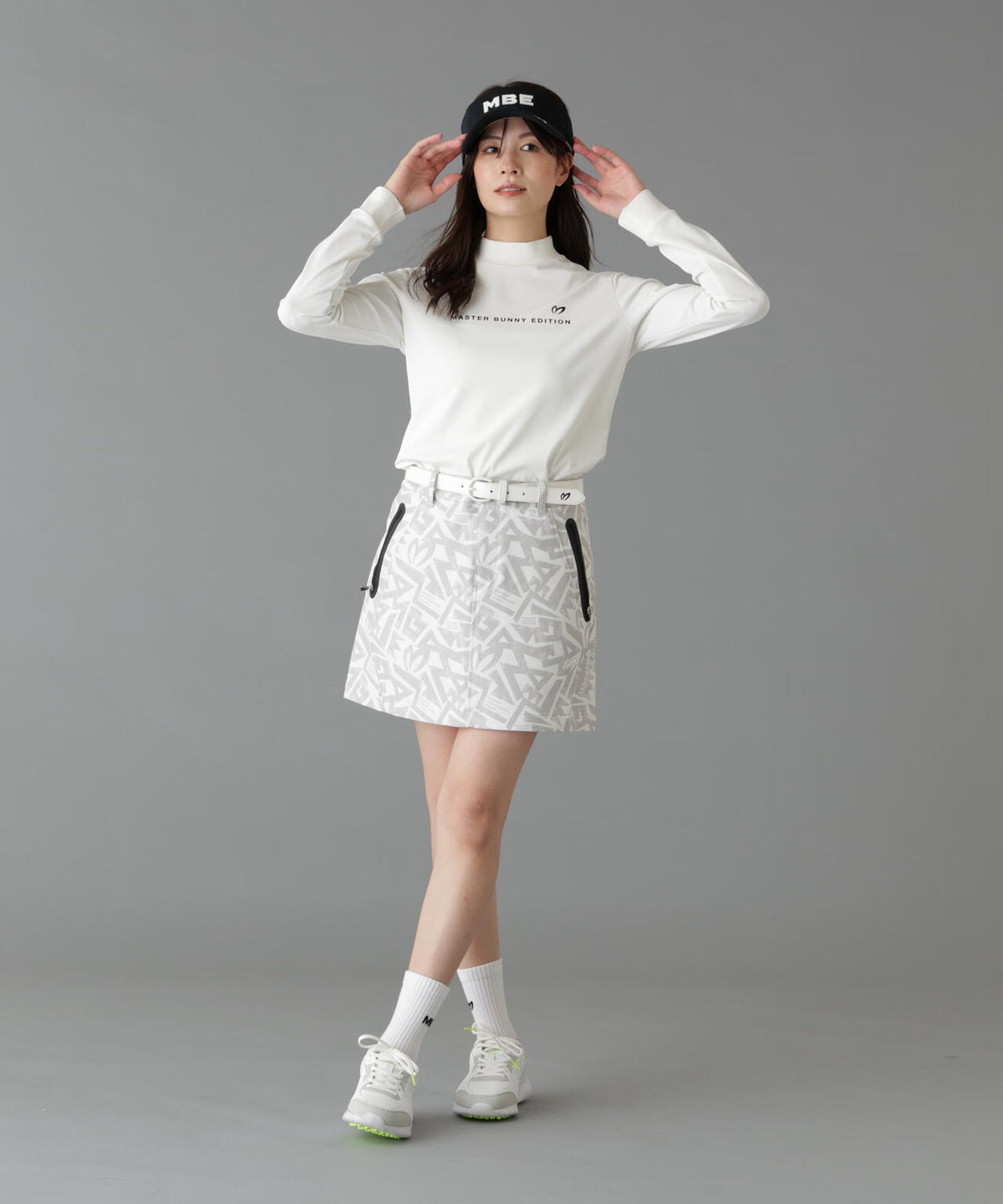 Height : 160 Bust : 80 Waist : 58 Hips : 83 着用サイズ：1