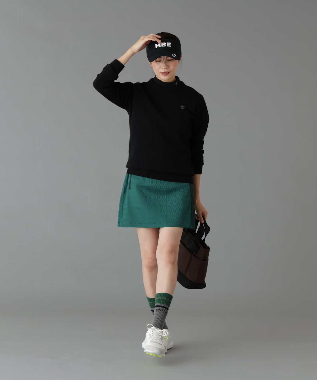 Height : 160 Bust : 80 Waist : 58 Hips : 83 着用サイズ：1