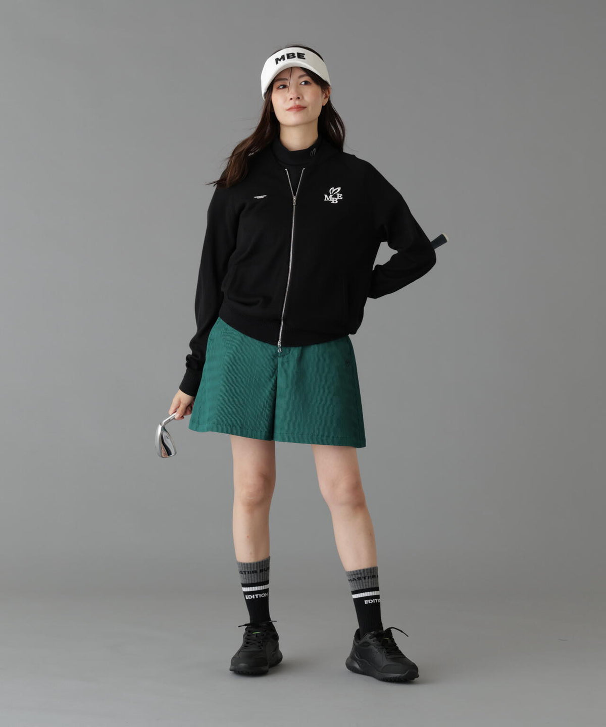 Height : 160 Bust : 80 Waist : 58 Hips : 83 着用サイズ：1