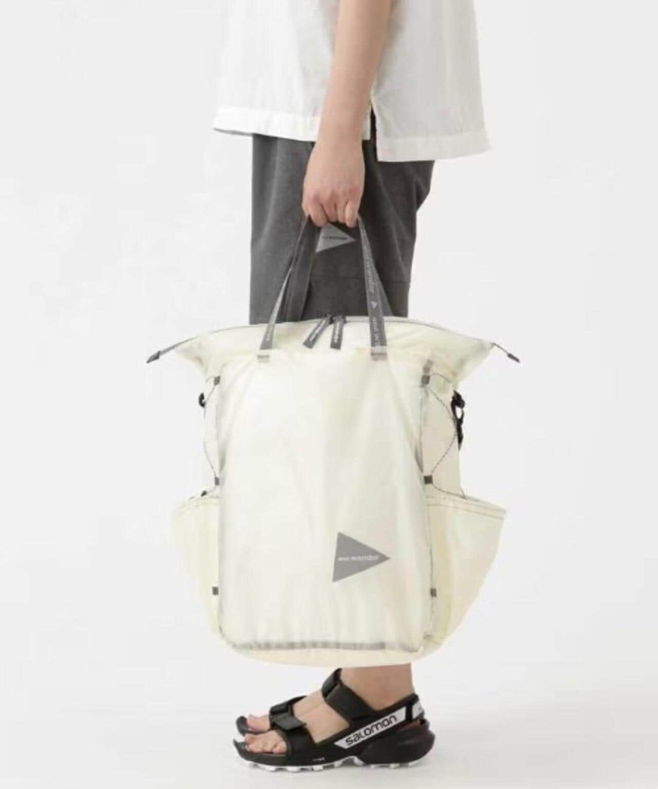 and wander/アンドワンダー　sil tote bag　シルトートバッグ　5743975113