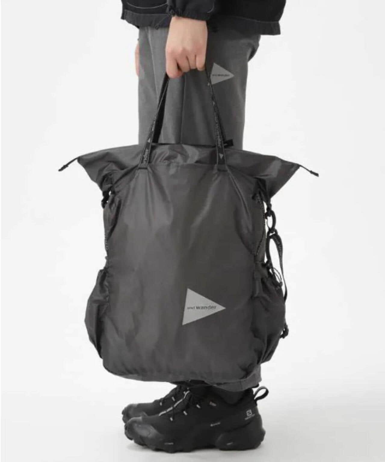 and wander/アンドワンダー　sil tote bag　シルトートバッグ　5743975113