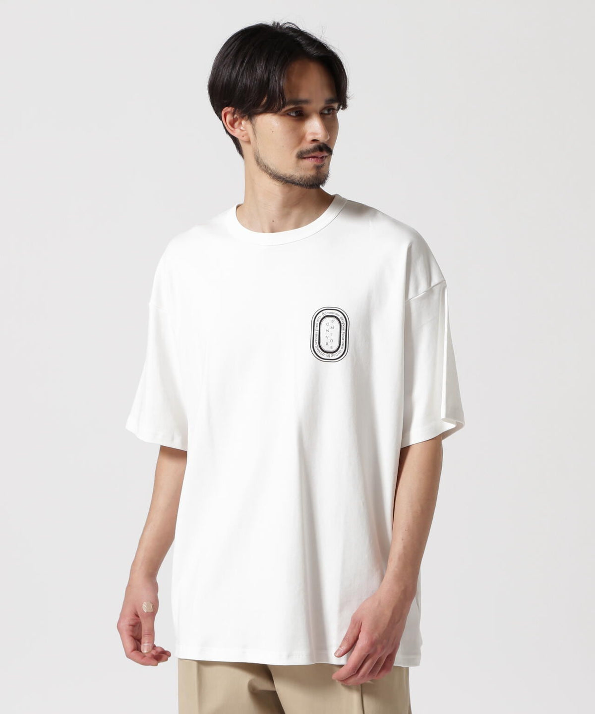 B omnivore/ビーオムニボー  LOGO S/S Tee